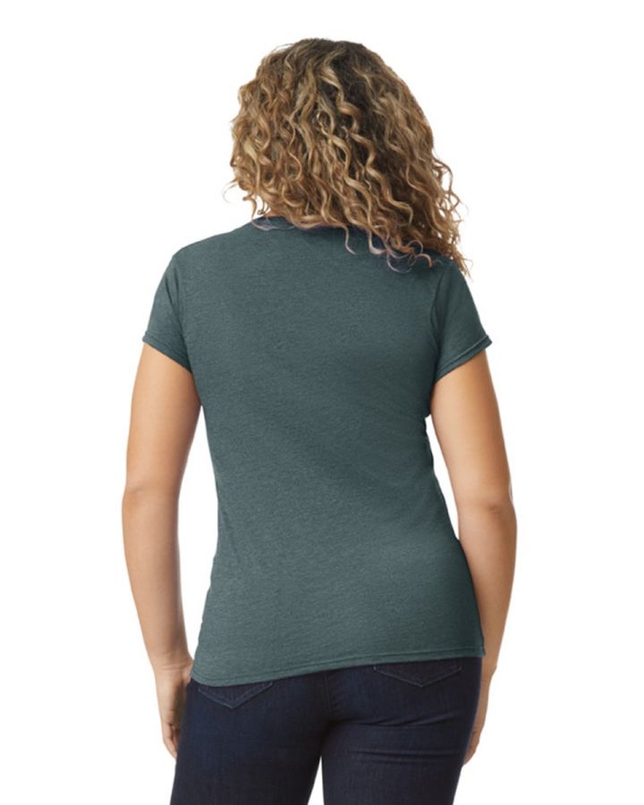 Softstyle T-Shirt Col-V personnalisé pour femme | Gildan